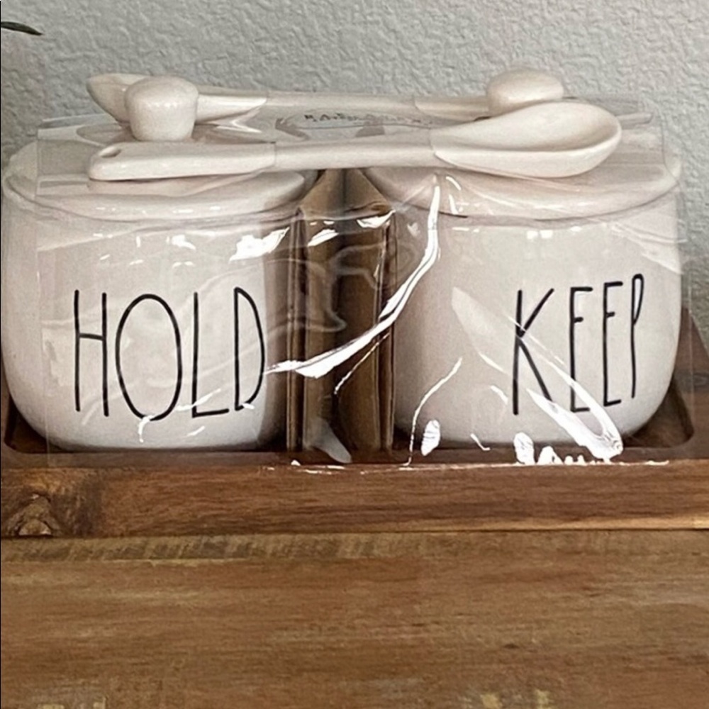 Rae Dunn CONDIMENT  HOLD KEEP & Wooden holder - Picture 2 of 2
